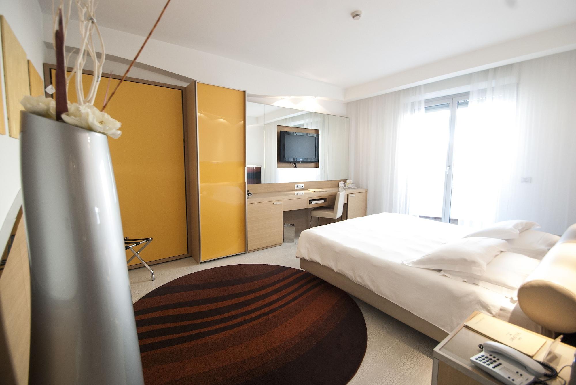 Hotel Waldorf- Premier Resort Milano Marittima Exterior photo